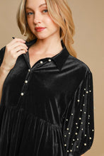 Load image into Gallery viewer, Pearl Detail Half Sleeve Velvet Babydoll Blouse
